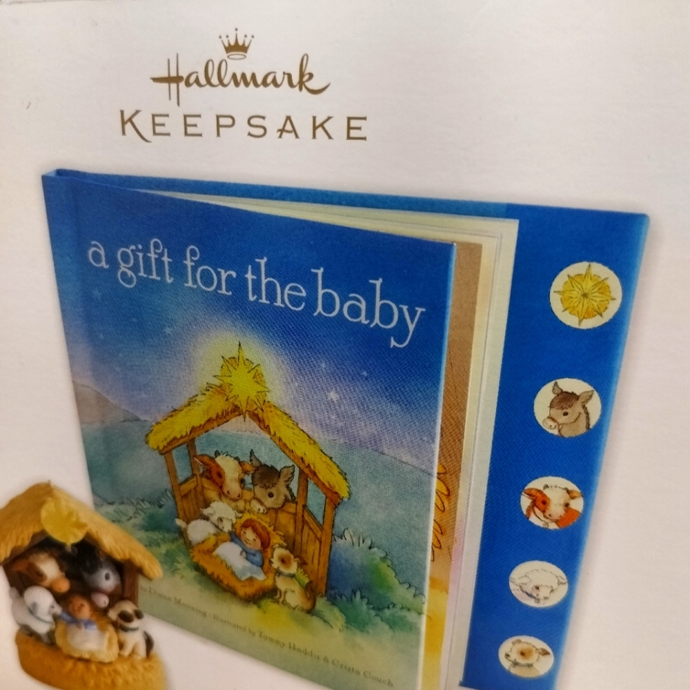 Hallmark interactive ornament storybook set